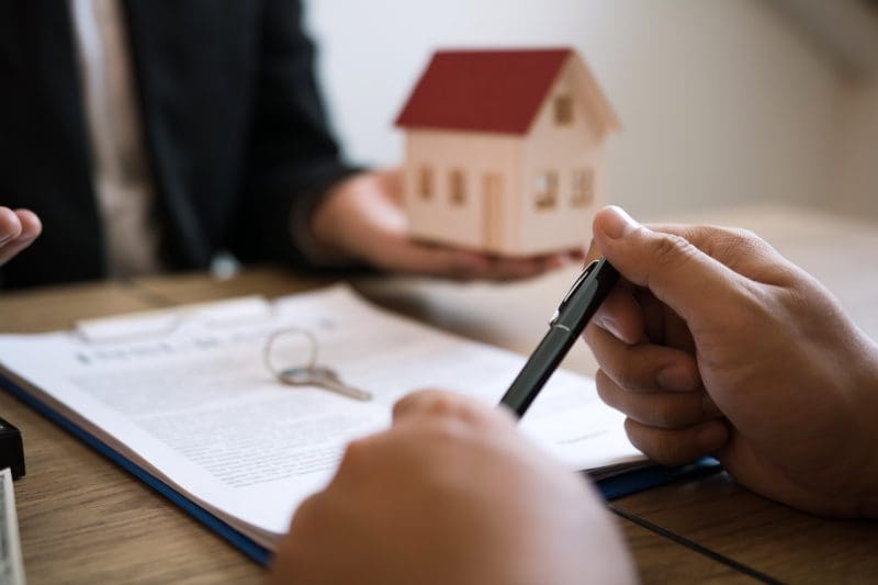 Dispositifs légaux pour changer d’assurance habitation en toute sérénité 